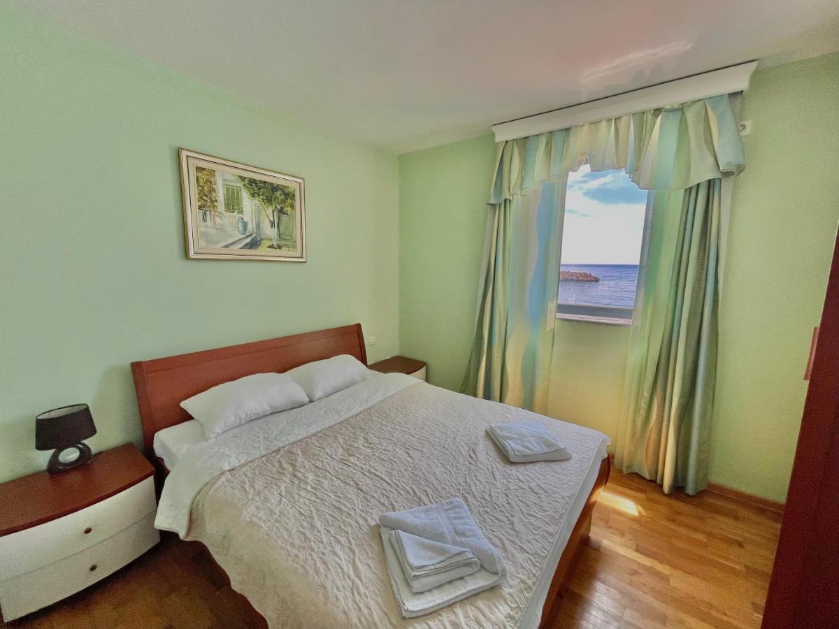 Plava Vila Beach Apartments Sveti Stefan Eksteriør billede