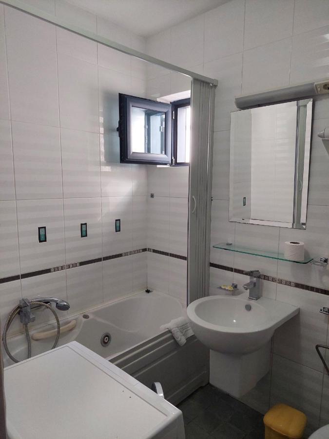 Plava Vila Beach Apartments Sveti Stefan Eksteriør billede